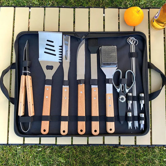 Outdoor Grill-Werkzeug-Set mit Holzgriffen – Natürlich grillen. Überall.