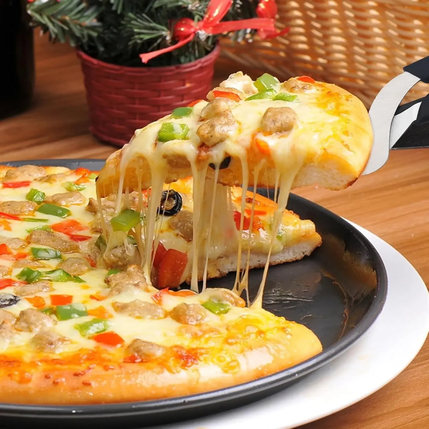 Pizzaschere mit Edelstahlklinge – Dein Präzisionswerkzeug für perfekte Pizzaschnitte