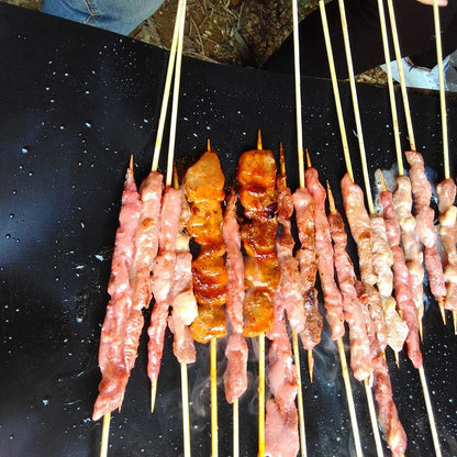 Reusable non-stick grill mat – Grill cleanly like a pro